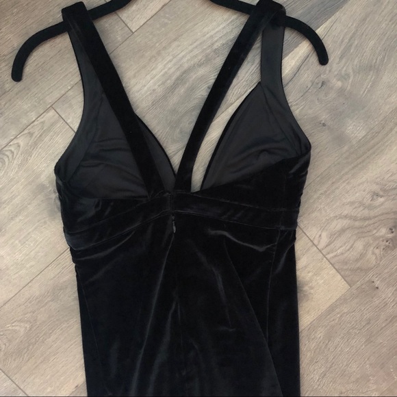 Velvet LBD Excellent Condition Midi Length - Picture 7 of 8